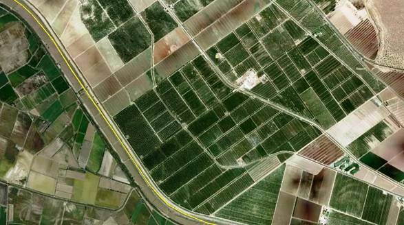 Satelitní fotografie jablečných sadů